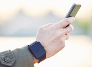 image-smartwatch-smartphone